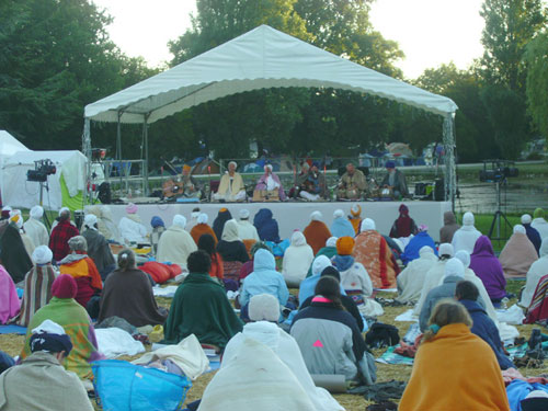Sadhana am Morgen
